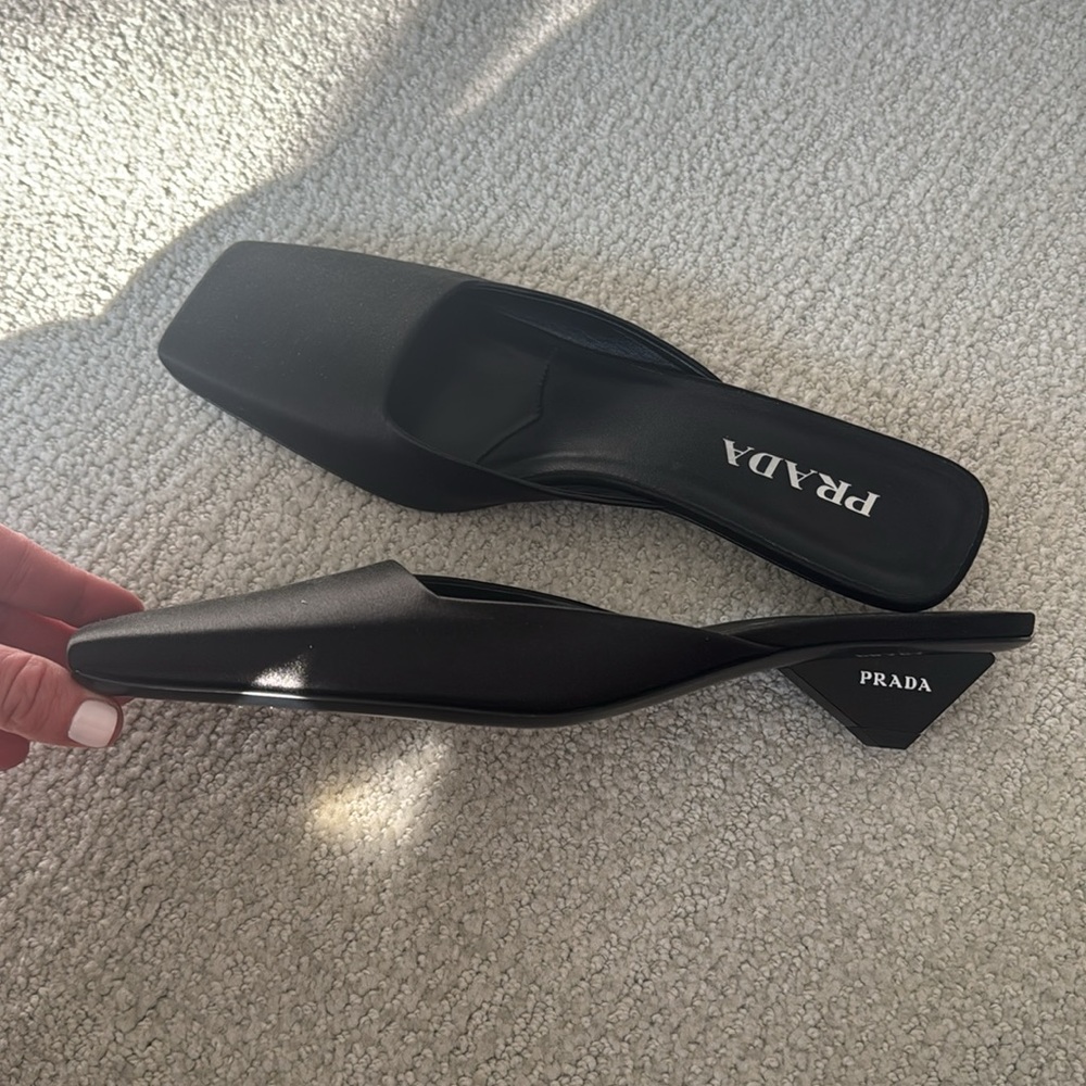 Prada Black Satin Square Toe Women's Mules sz 40 - Picture 2 of 4